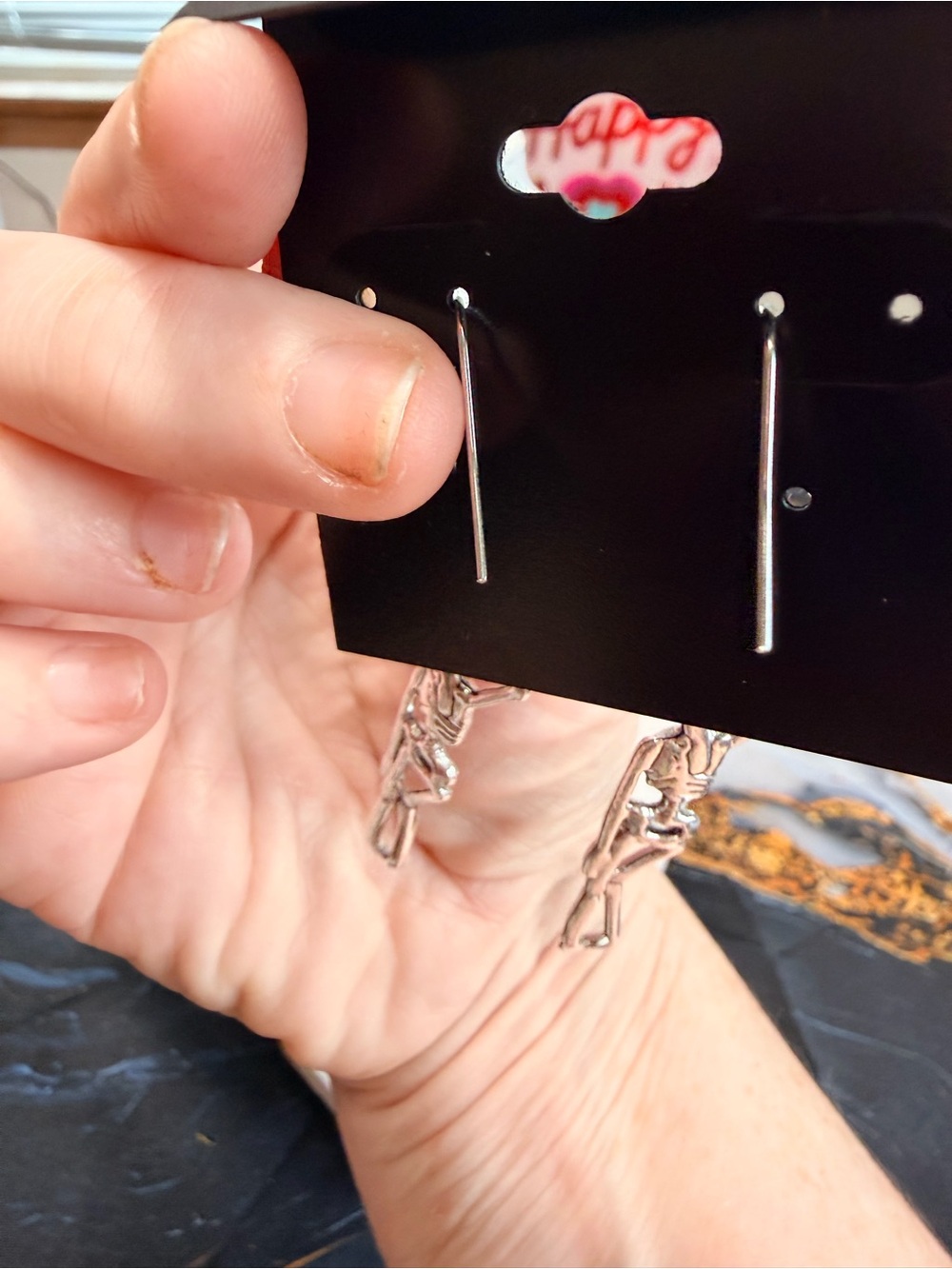 Hangman skeleton earrings - Picture 3 of 4